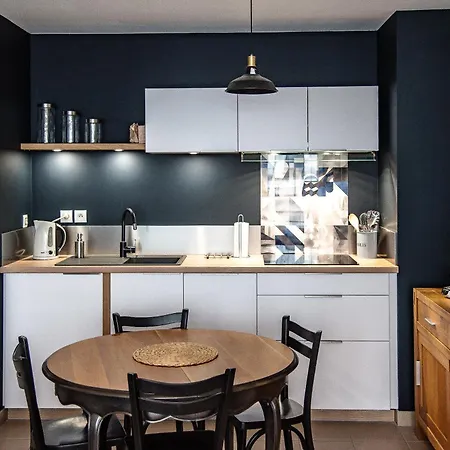 Scamaroni Apartment